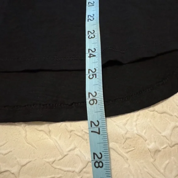 Eddie Bauer Women's Black Long Sleeve V-Neck Top - Picture 5 of 5